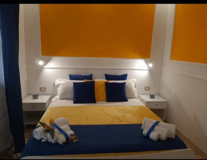 Politeama Center Bed and Breakfast Palermo Buitenkant foto